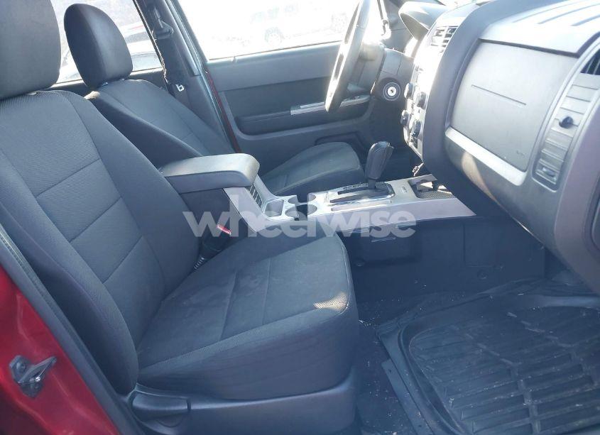 Photo 5 of 2010 Ford Escape XLT (VIN 1FMCU9DG9AKA87993)