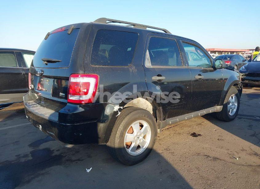 Photo 4 of 2011 Ford Escape XLT (VIN 1FMCU9DG9BKA08582)