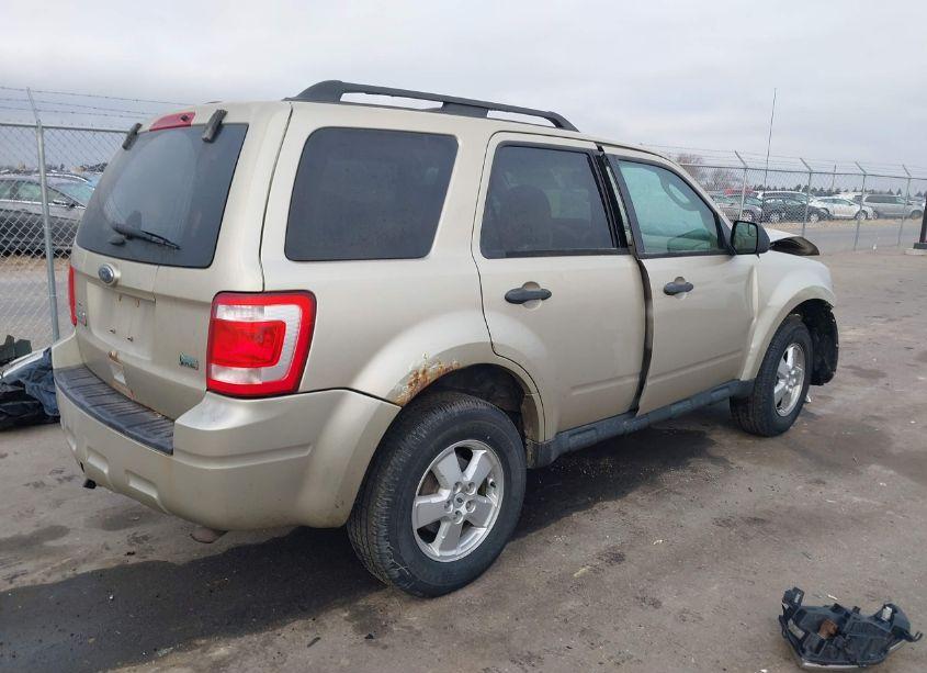 Photo 4 of 2011 Ford Escape XLT (VIN 1FMCU9DG9BKA22031)