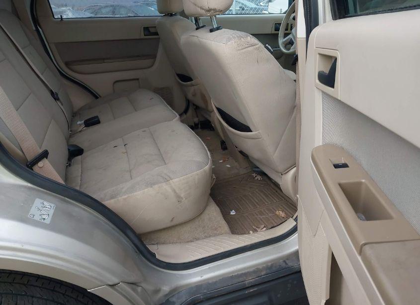 Photo 8 of 2011 Ford Escape XLT (VIN 1FMCU9DG9BKA22031)