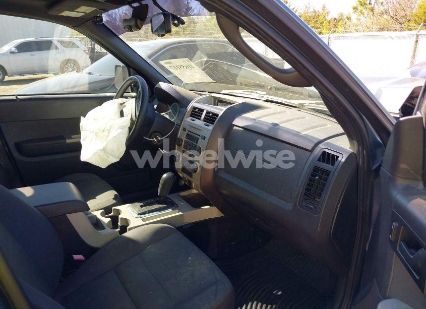 Photo 5 of 2011 Ford Escape XLT (VIN 1FMCU9DG9BKA24894)