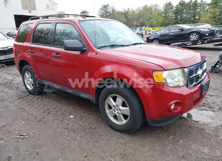 2011 Ford Escape XLT (VIN 1FMCU9DG9BKA30856) main photo