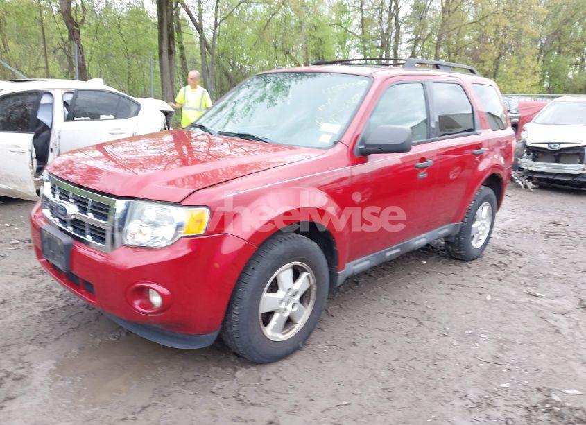 Photo 2 of 2011 Ford Escape XLT (VIN 1FMCU9DG9BKA30856)