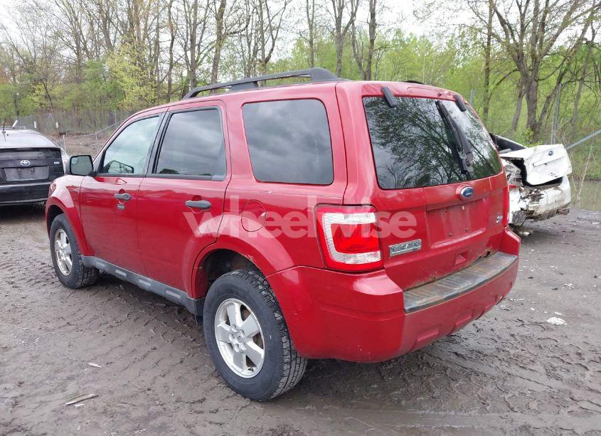 Photo 3 of 2011 Ford Escape XLT (VIN 1FMCU9DG9BKA30856)