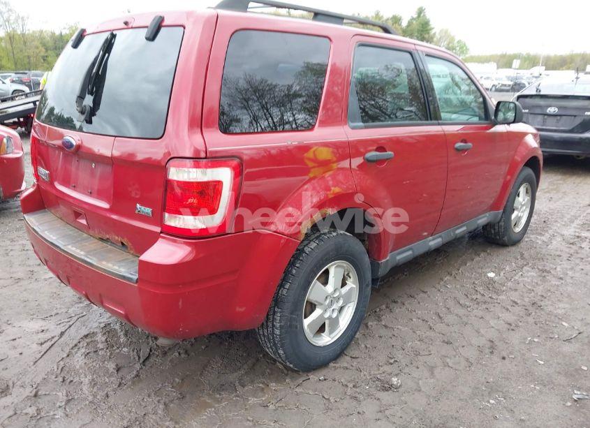 Photo 4 of 2011 Ford Escape XLT (VIN 1FMCU9DG9BKA30856)