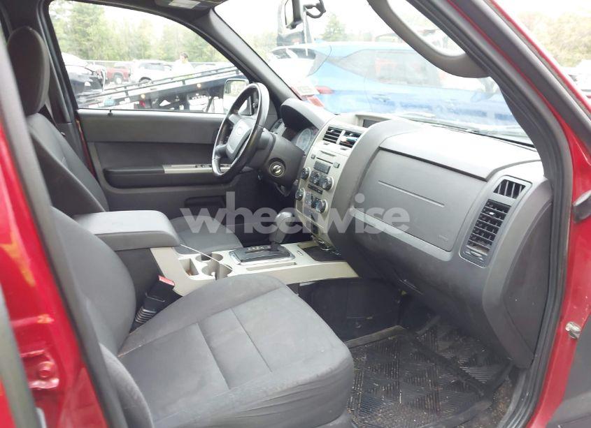 Photo 5 of 2011 Ford Escape XLT (VIN 1FMCU9DG9BKA30856)