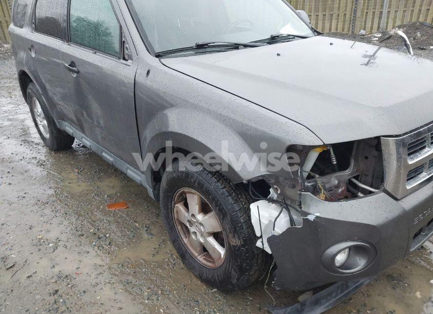 Photo 6 of 2011 Ford Escape XLT (VIN 1FMCU9DG9BKA46779)