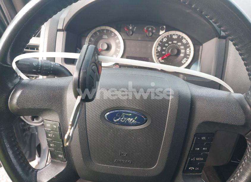 Photo 11 of 2011 Ford Escape XLT (VIN 1FMCU9DG9BKC38929)
