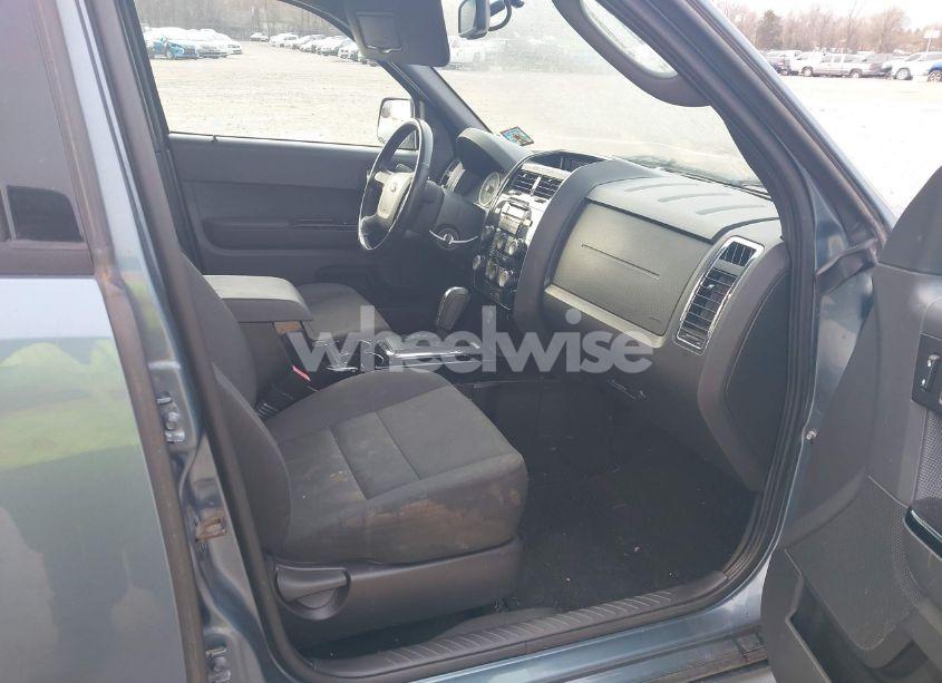 Photo 5 of 2011 Ford Escape XLT (VIN 1FMCU9DG9BKC38929)