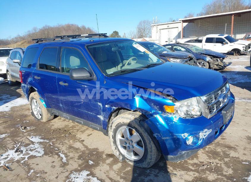 2012 Ford Escape XLT (VIN 1FMCU9DG9CKA05117) main photo