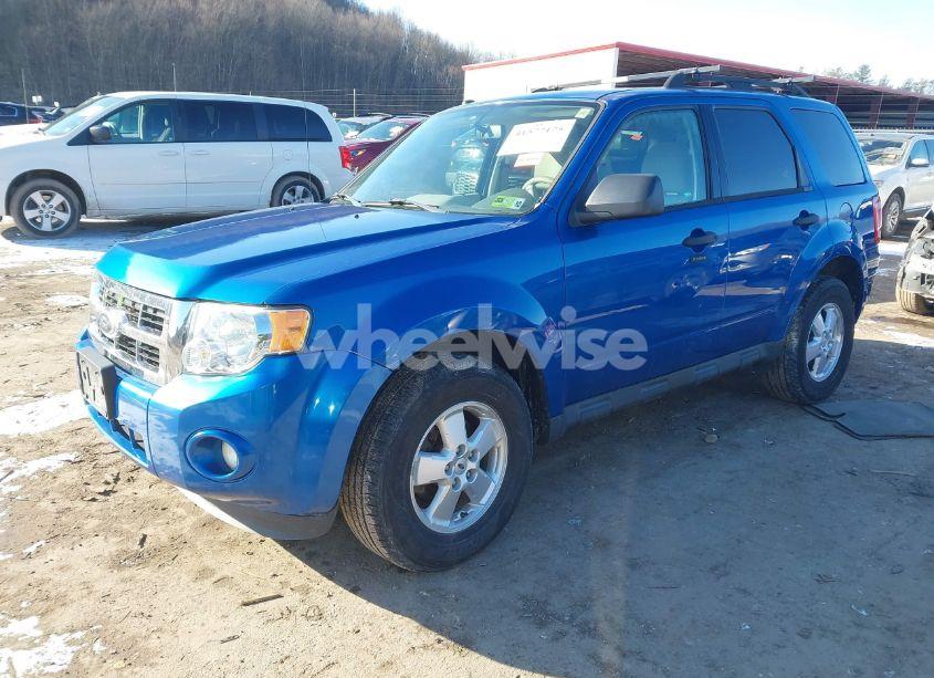 Photo 2 of 2012 Ford Escape XLT (VIN 1FMCU9DG9CKA05117)