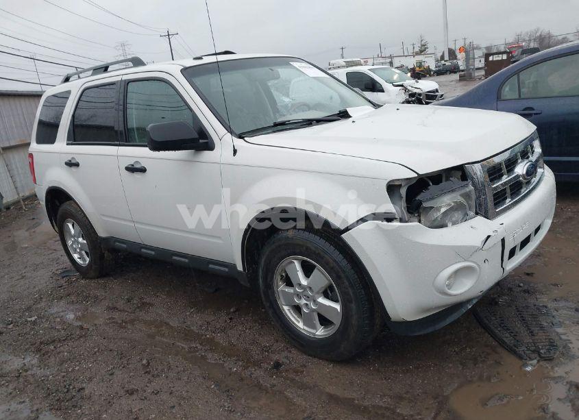 2012 Ford Escape XLT (VIN 1FMCU9DG9CKA48632) main photo