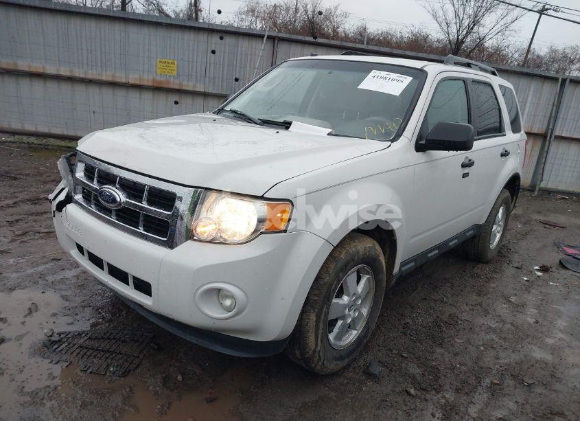 Photo 2 of 2012 Ford Escape XLT (VIN 1FMCU9DG9CKA48632)