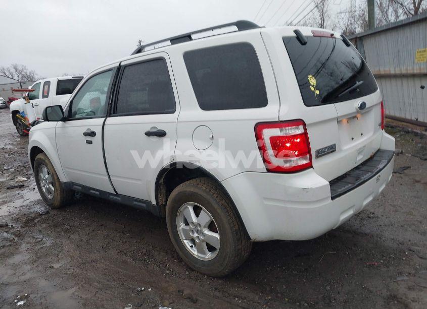 Photo 3 of 2012 Ford Escape XLT (VIN 1FMCU9DG9CKA48632)