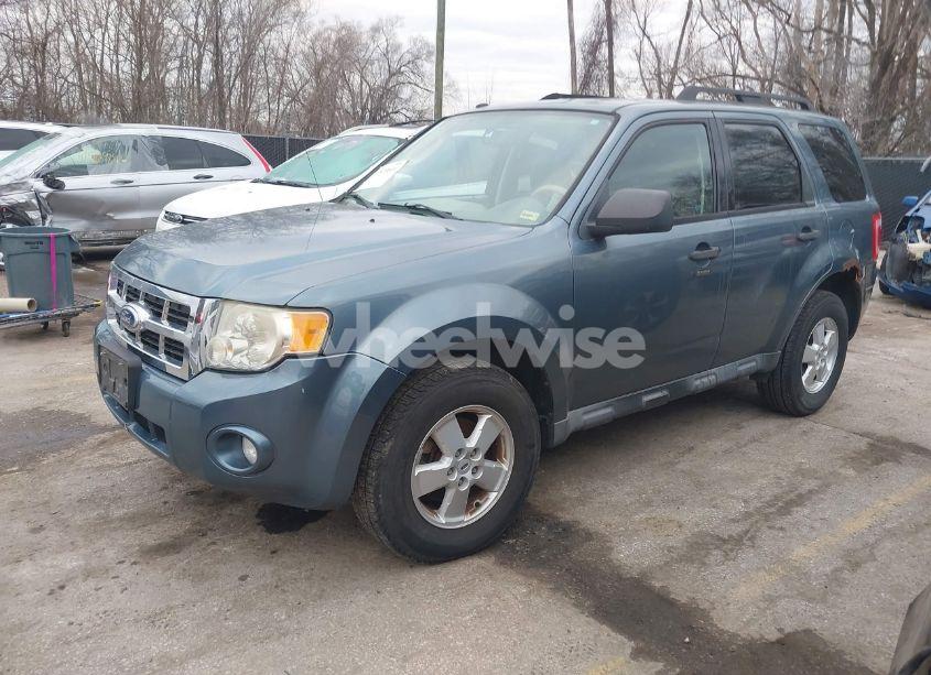 Photo 2 of 2010 Ford Escape XLT (VIN 1FMCU9DGXAKA92894)