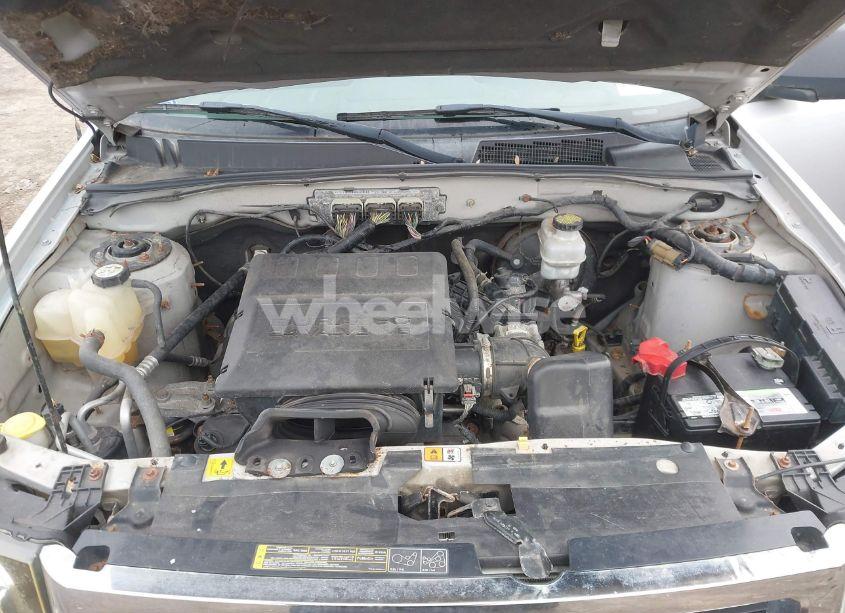 Photo 10 of 2010 Ford Escape XLT (VIN 1FMCU9DGXAKB22332)