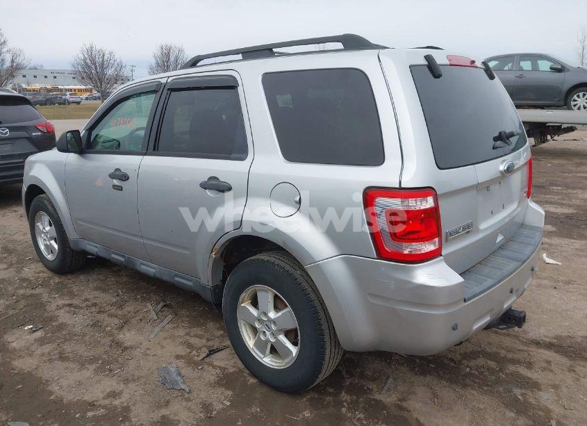 Photo 3 of 2010 Ford Escape XLT (VIN 1FMCU9DGXAKB22332)