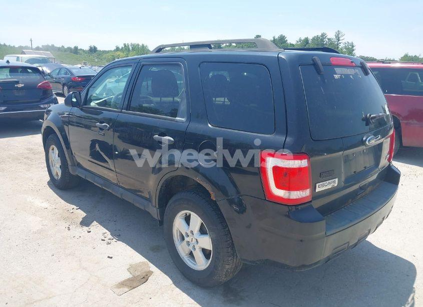 Photo 3 of 2010 Ford Escape XLT (VIN 1FMCU9DGXAKC43538)