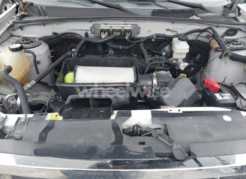 Photo 10 of 2010 Ford Escape XLT (VIN 1FMCU9DGXAKC63210)