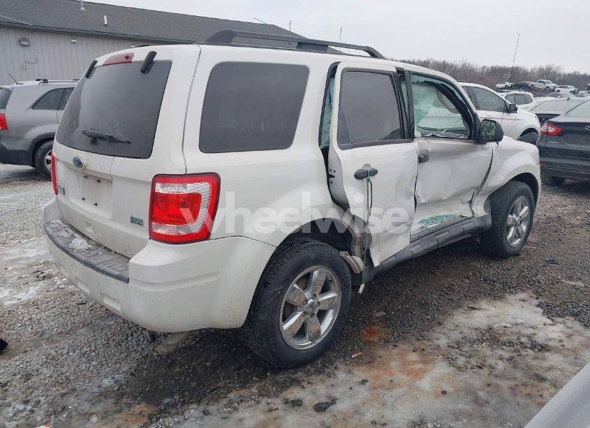Photo 4 of 2010 Ford Escape XLT (VIN 1FMCU9DGXAKC63210)