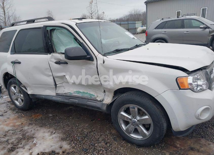 Photo 6 of 2010 Ford Escape XLT (VIN 1FMCU9DGXAKC63210)