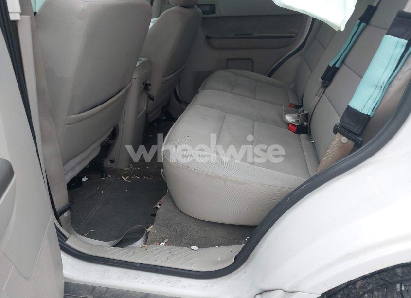 Photo 8 of 2010 Ford Escape XLT (VIN 1FMCU9DGXAKC63210)