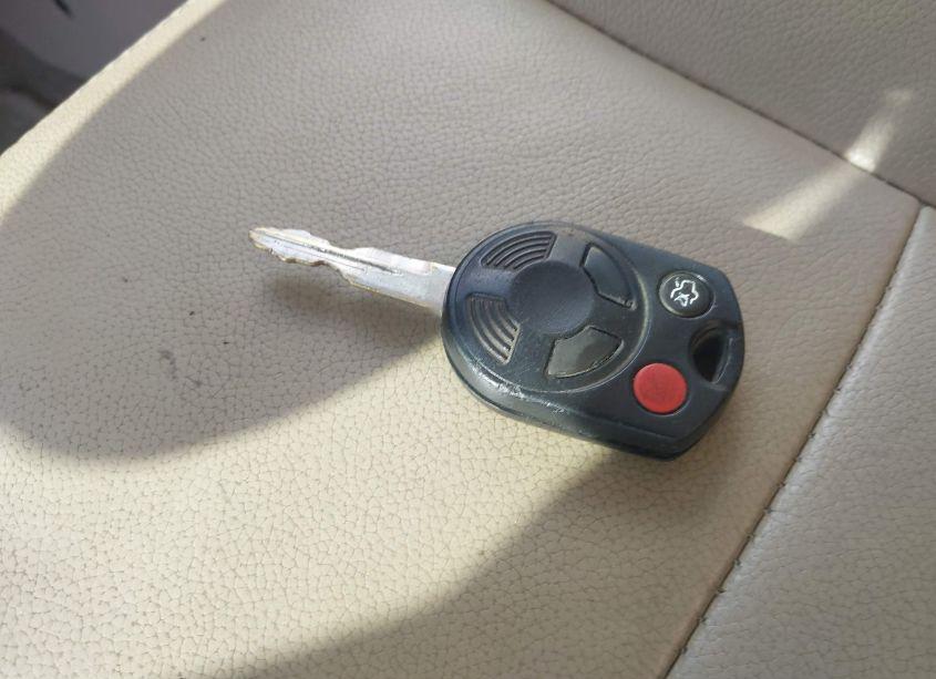 Photo 11 of 2010 Ford Escape XLT (VIN 1FMCU9DGXAKD23485)