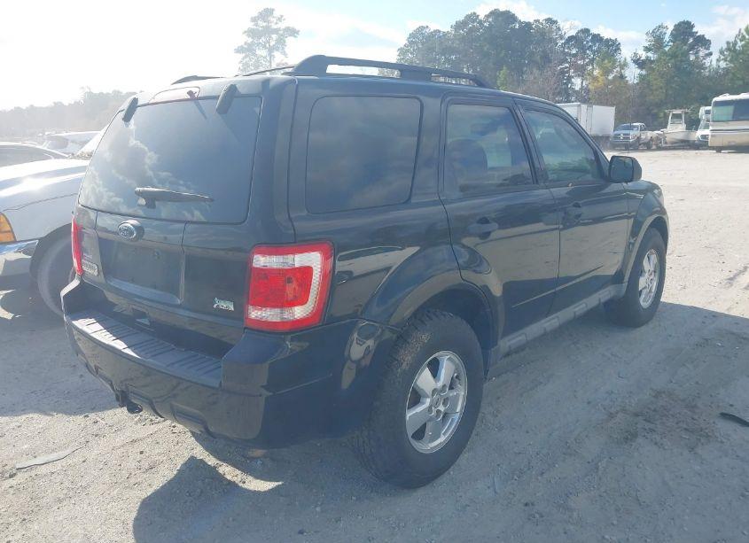 Photo 4 of 2010 Ford Escape XLT (VIN 1FMCU9DGXAKD23485)