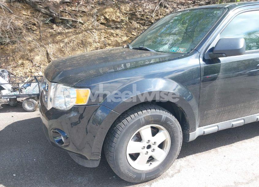 Photo 16 of 2010 Ford Escape XLT (VIN 1FMCU9DGXAKD25432)