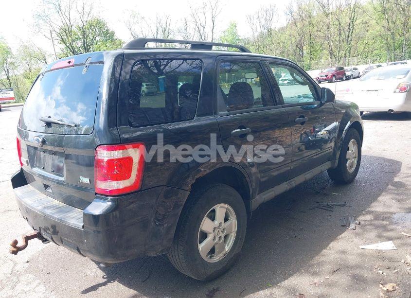 Photo 4 of 2010 Ford Escape XLT (VIN 1FMCU9DGXAKD25432)