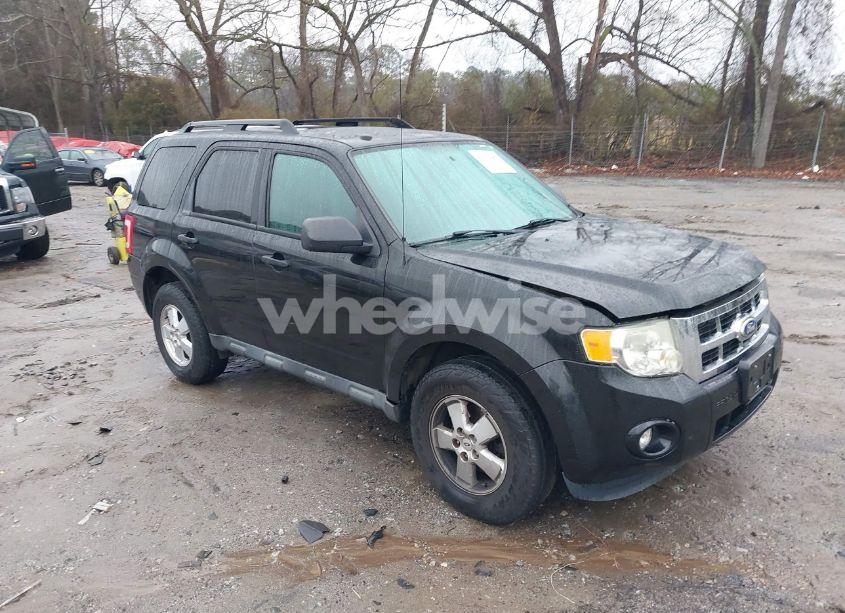 2011 Ford Escape XLT (VIN 1FMCU9DGXBKA67026) main photo
