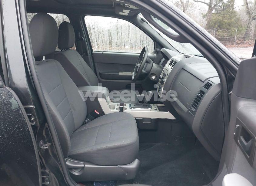 Photo 5 of 2011 Ford Escape XLT (VIN 1FMCU9DGXBKA67026)