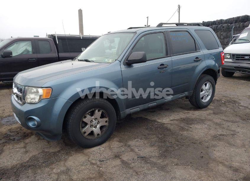 Photo 2 of 2011 Ford Escape XLT (VIN 1FMCU9DGXBKA96459)