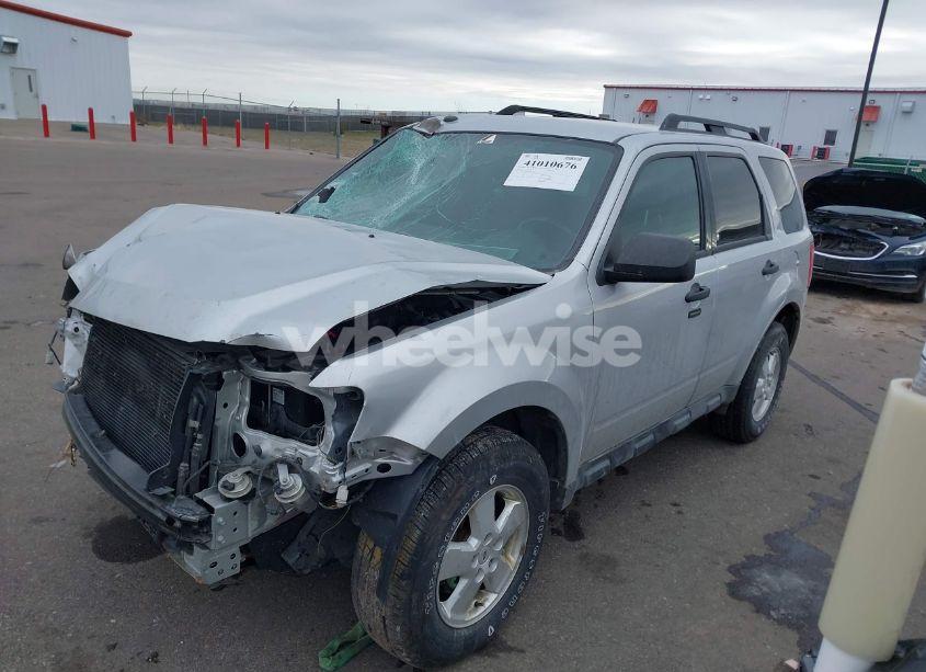 Photo 2 of 2011 Ford Escape XLT (VIN 1FMCU9DGXBKB52237)