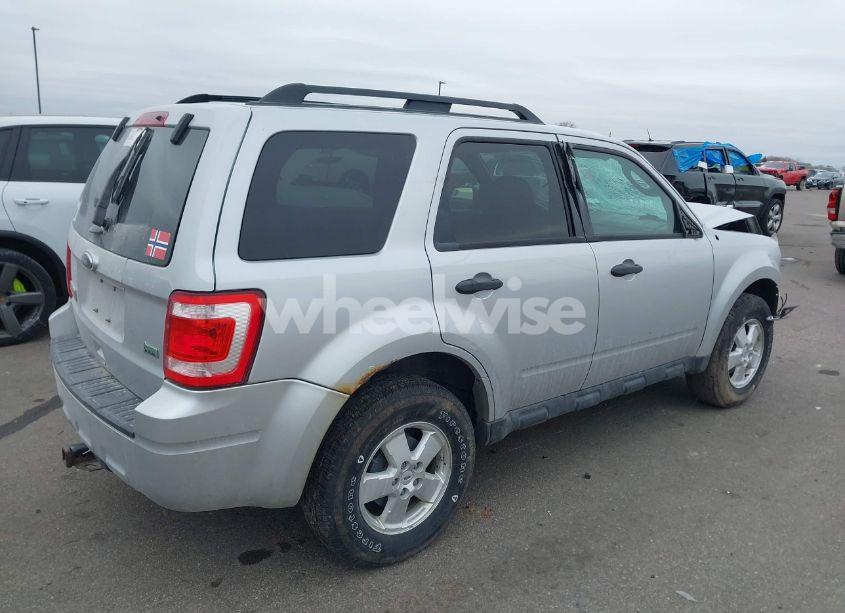 Photo 4 of 2011 Ford Escape XLT (VIN 1FMCU9DGXBKB52237)