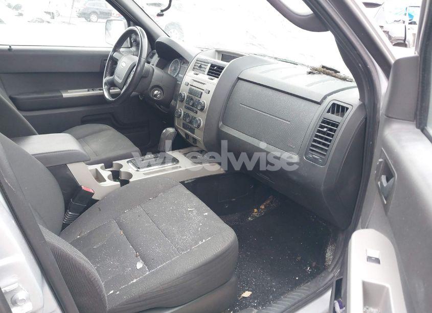 Photo 5 of 2011 Ford Escape XLT (VIN 1FMCU9DGXBKB52237)