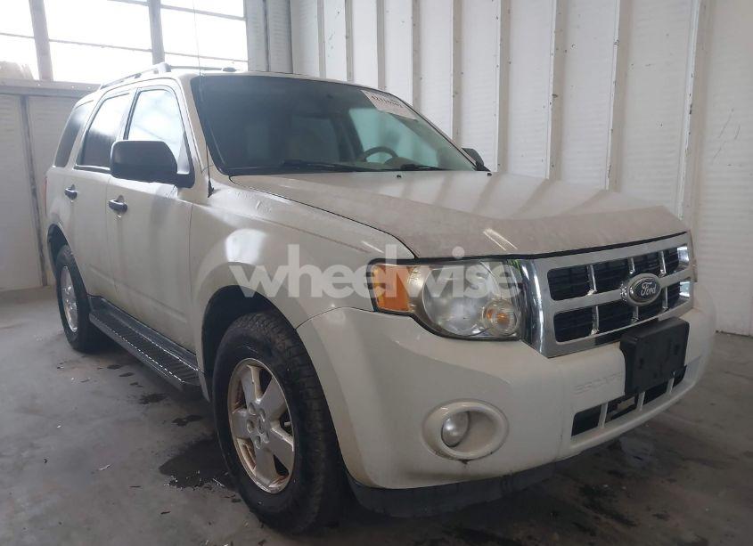 2012 Ford Escape XLT (VIN 1FMCU9DGXCKA46940) main photo