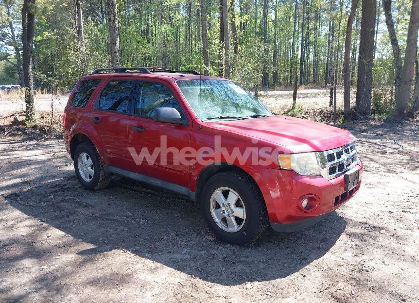 2012 Ford Escape XLT (VIN 1FMCU9DGXCKB25458) main photo