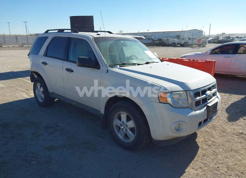 2012 Ford Escape XLT (VIN 1FMCU9DGXCKC44952) main photo