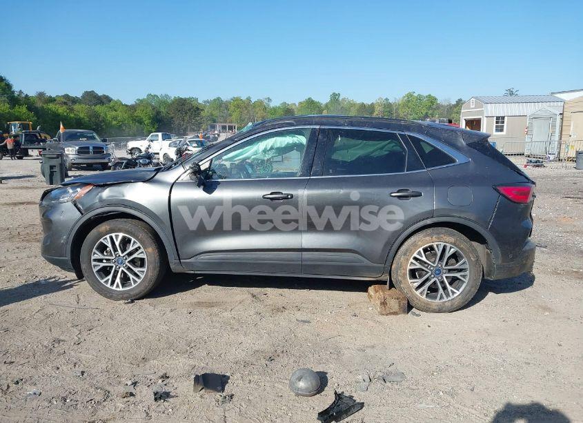 Photo 13 of 2020 Ford Escape TITANIUM HYBRID (VIN 1FMCU9DZ2LUA86600)