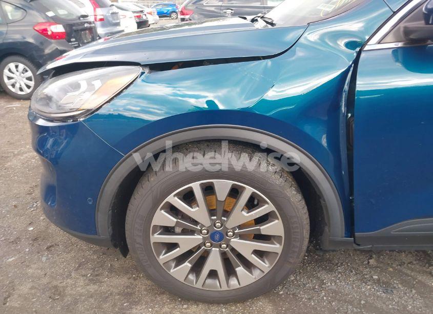 Photo 19 of 2020 Ford Escape TITANIUM HYBRID (VIN 1FMCU9DZ2LUB13892)