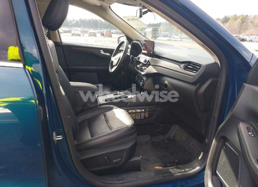 Photo 5 of 2020 Ford Escape TITANIUM HYBRID (VIN 1FMCU9DZ2LUB13892)