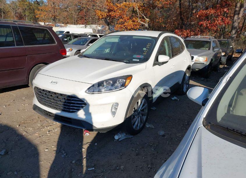 Photo 2 of 2022 Ford Escape TITANIUM HYBRID (VIN 1FMCU9DZ3NUA05090)
