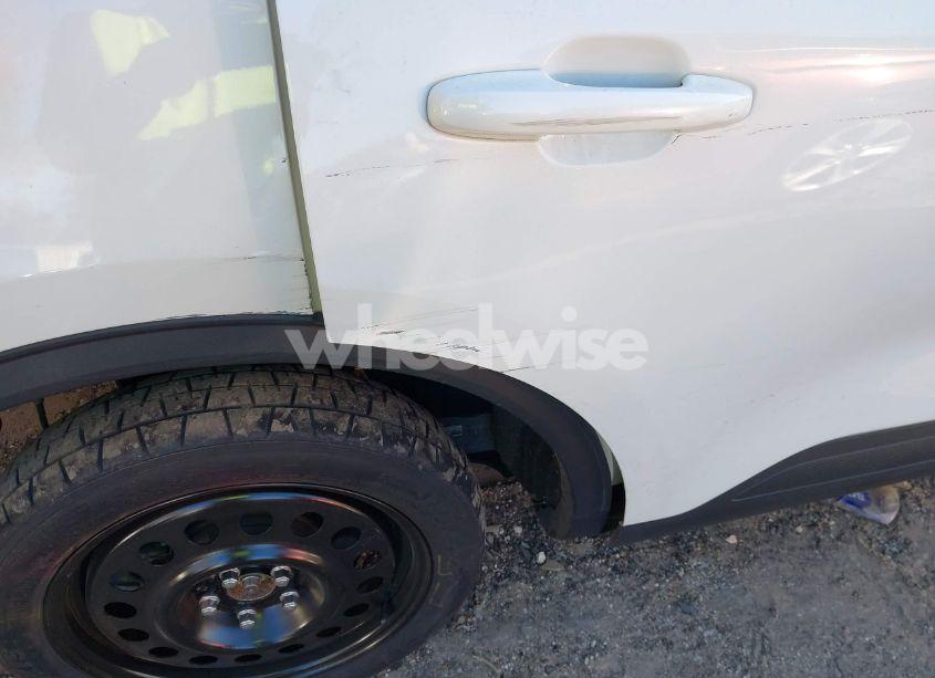 Photo 6 of 2022 Ford Escape TITANIUM HYBRID (VIN 1FMCU9DZ3NUA05090)