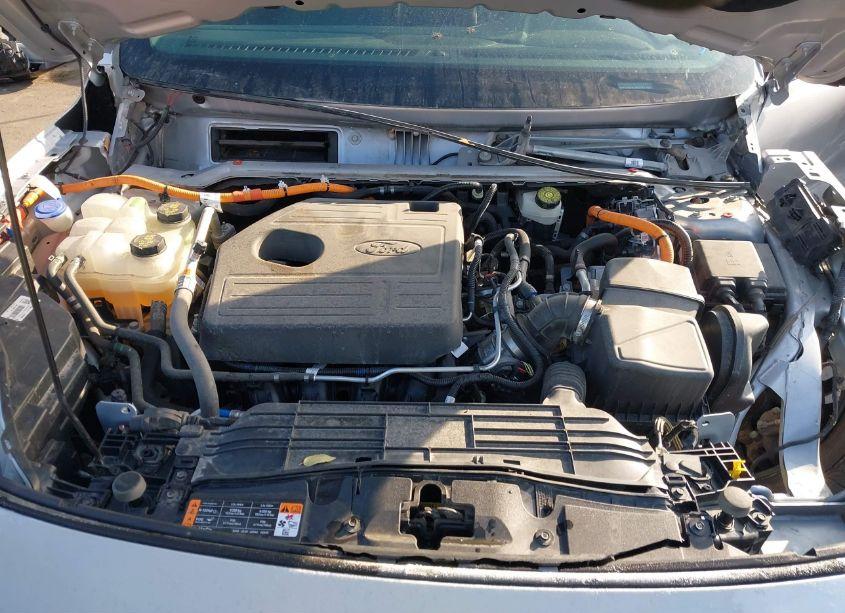Photo 10 of 2020 Ford Escape TITANIUM HYBRID (VIN 1FMCU9DZ8LUB32477)
