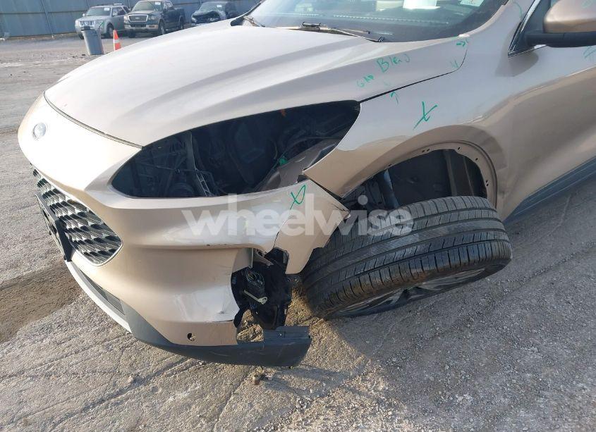 Photo 18 of 2020 Ford Escape TITANIUM HYBRID (VIN 1FMCU9DZ8LUB97958)