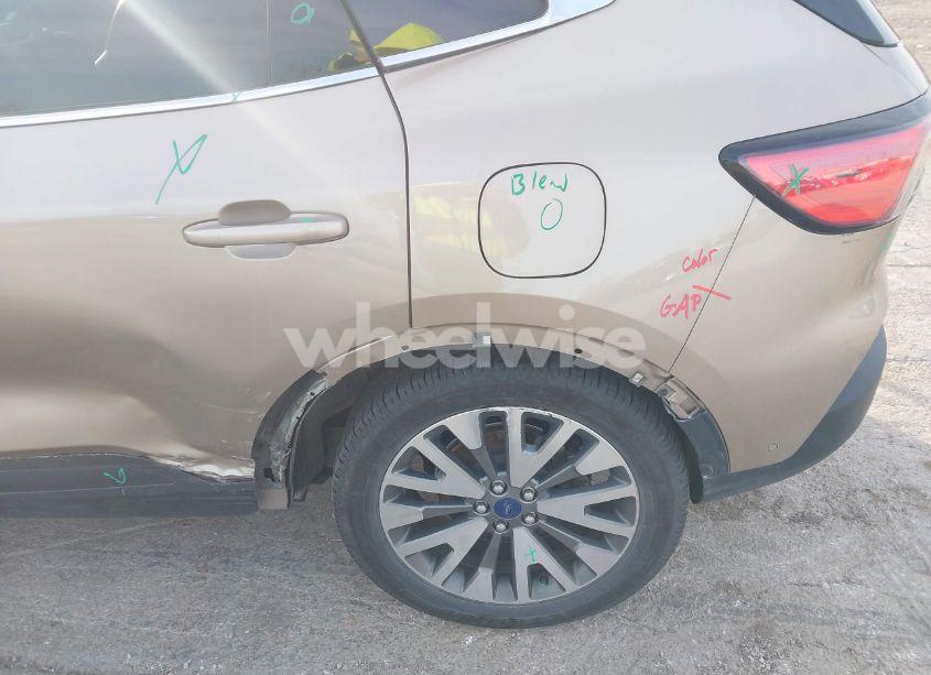 Photo 19 of 2020 Ford Escape TITANIUM HYBRID (VIN 1FMCU9DZ8LUB97958)