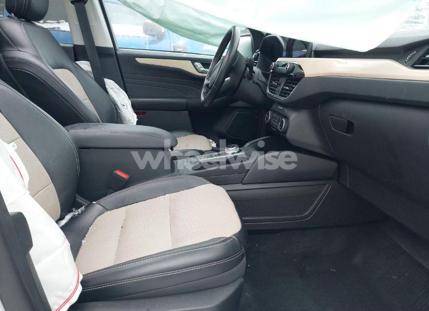 Photo 5 of 2021 Ford Escape TITANIUM HYBRID (VIN 1FMCU9DZXMUA01732)