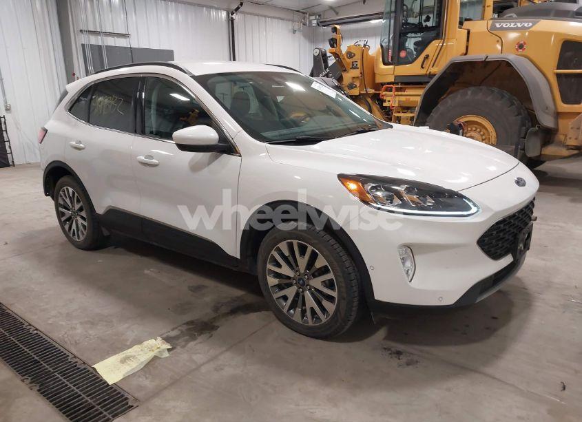 2021 Ford Escape TITANIUM HYBRID (VIN 1FMCU9DZXMUB03855) main photo