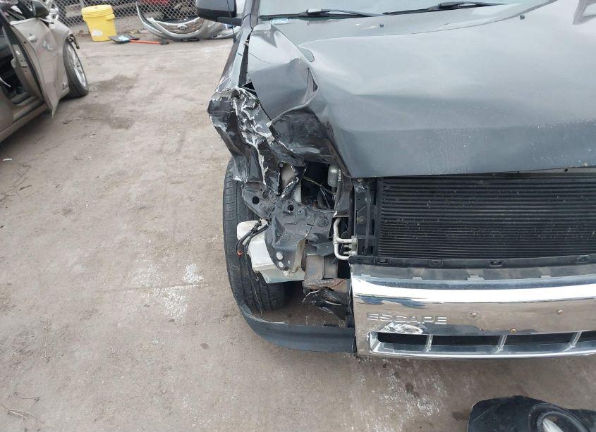 Photo 6 of 2010 Ford Escape LIMITED (VIN 1FMCU9E70AKB64295)